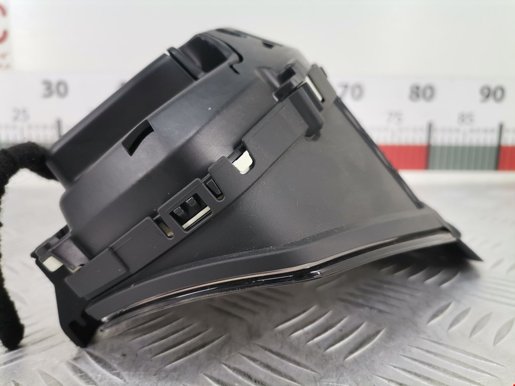 Панель приборов (щиток) BMW 3er F30/F31/F80 2011-2019