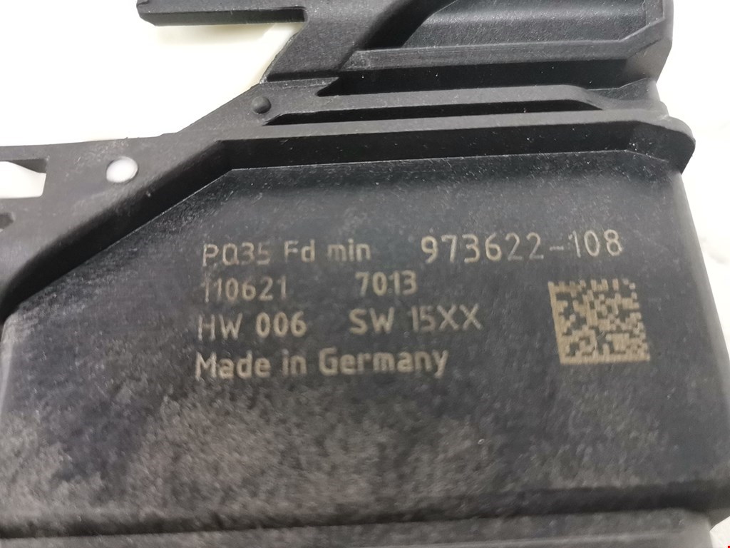 Моторчик (двигатель) стеклоподъемника VOLKSWAGEN Jetta VI 2011-2017