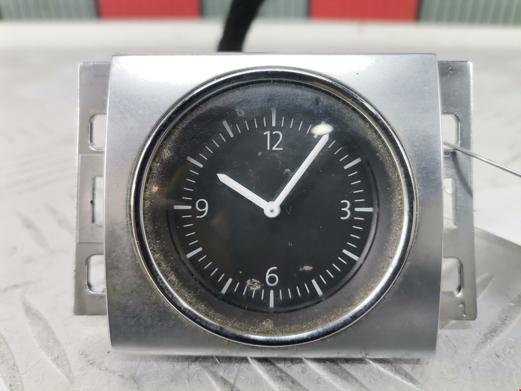 Часы VOLKSWAGEN Passat B7 2011-2015