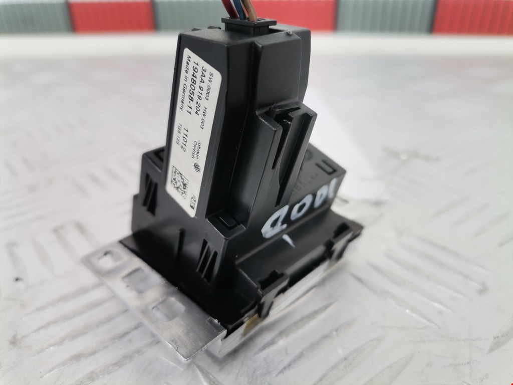 Часы VOLKSWAGEN Passat B7 2011-2015