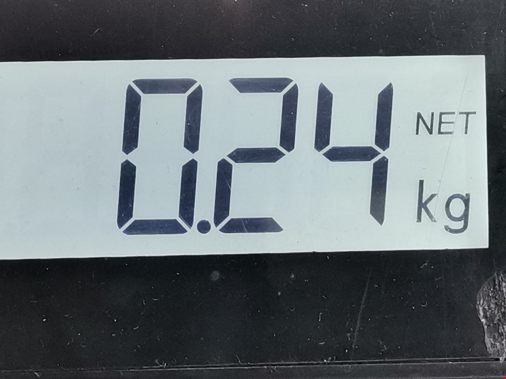 Уплотнитель (наружный) VOLKSWAGEN Passat B7 2011-2015