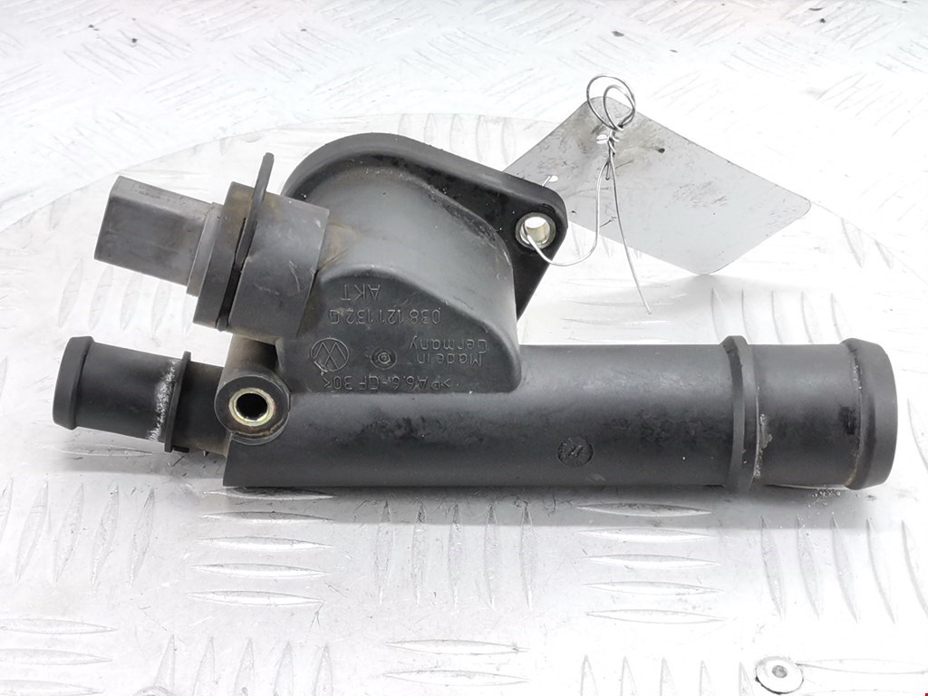 Тройник системы охлаждения VOLKSWAGEN Golf V 2003-2009