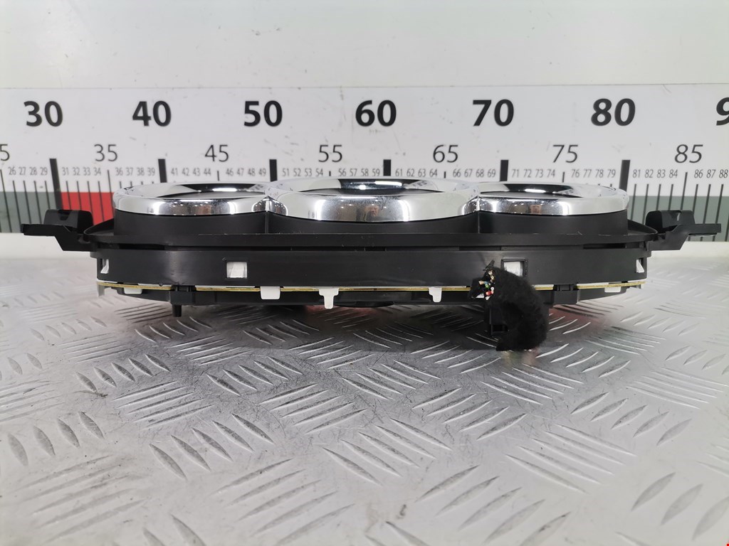 Панель приборов (щиток) DACIA Sandero 2013-2020