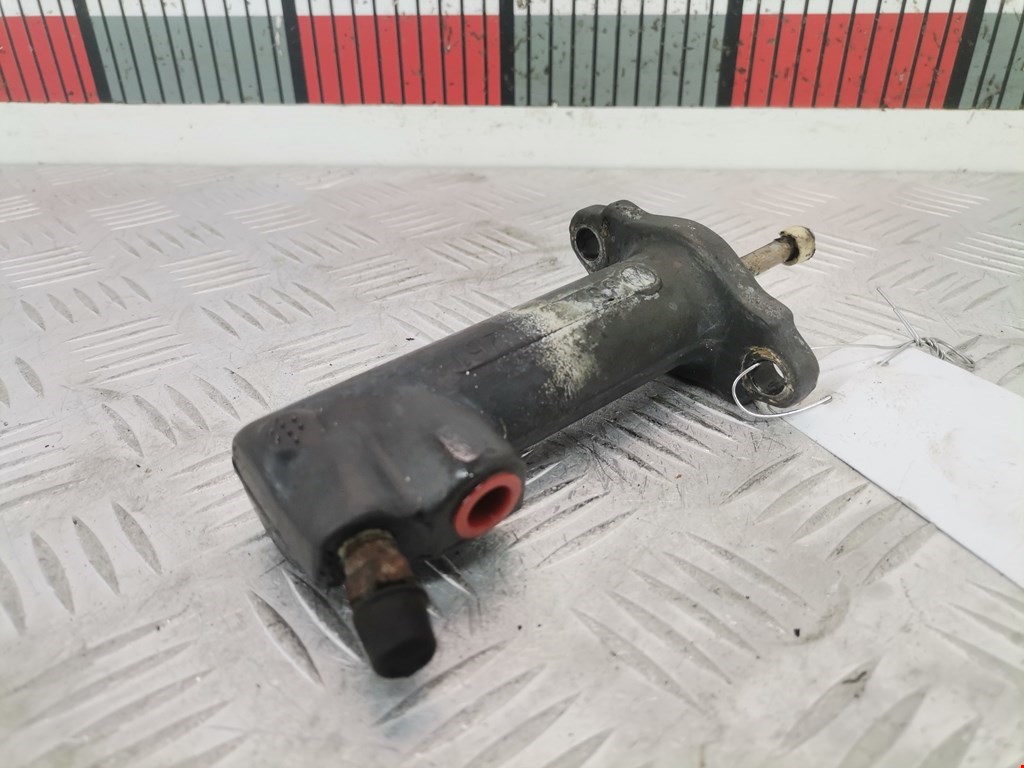 Цилиндр сцепления рабочий VOLKSWAGEN Golf III 1991-1997