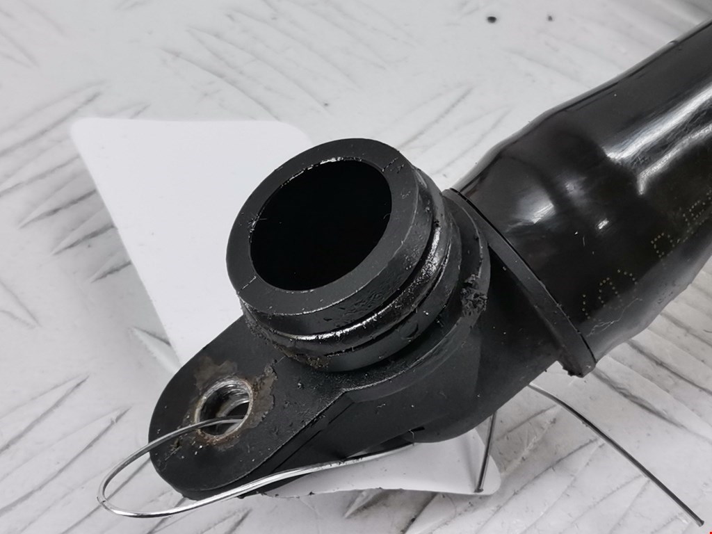 Горловина маслозаливная (залива масла) MERCEDES-BENZ Vito W638 1996-2003