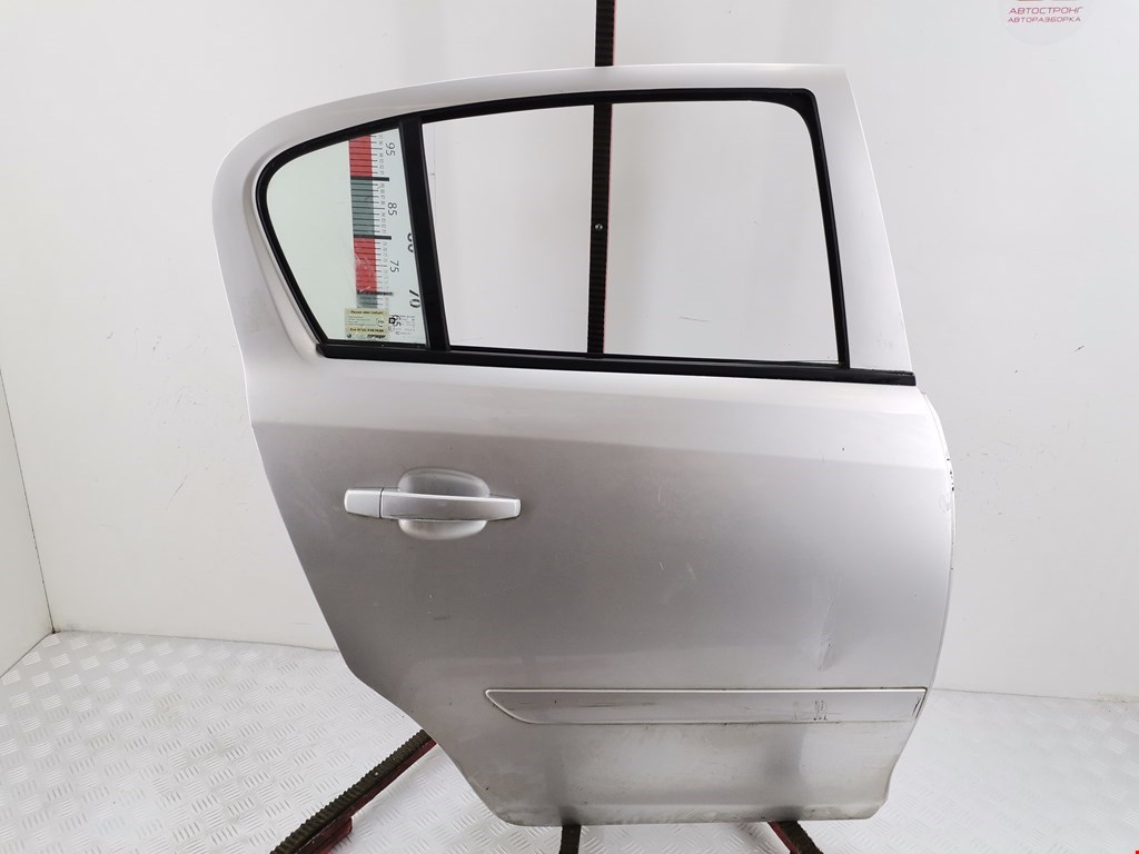 Стеклоподъемник механический двери задней правой Opel Corsa D (2006-2014)