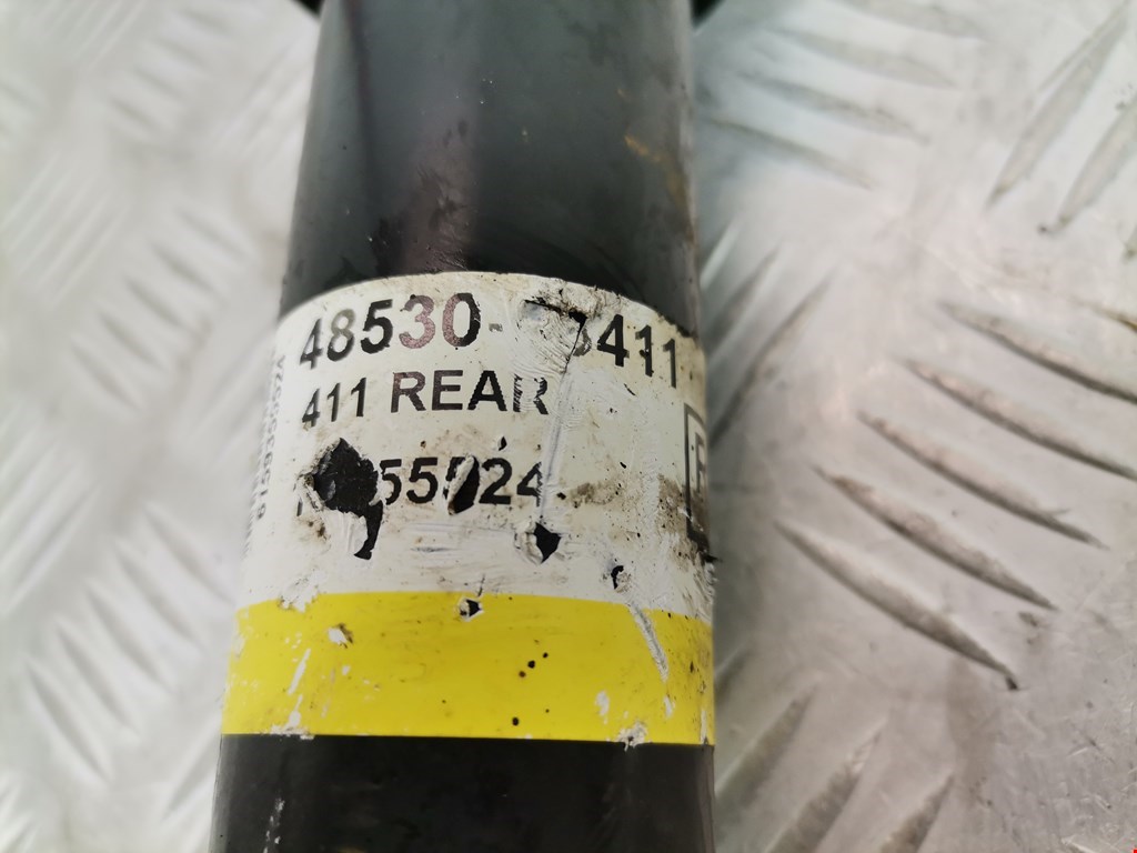 Амортизатор задний левый TOYOTA Avensis 2009-2015