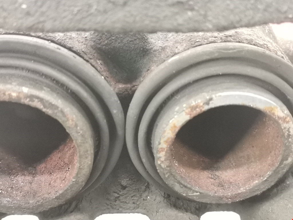 Суппорт передний правый PEUGEOT 807 2002-2014