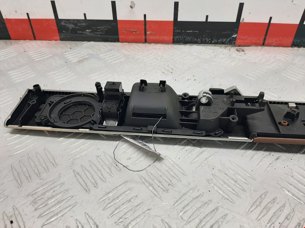 Ручка дверная задняя внутренняя правая VOLKSWAGEN Touareg 2002-2010