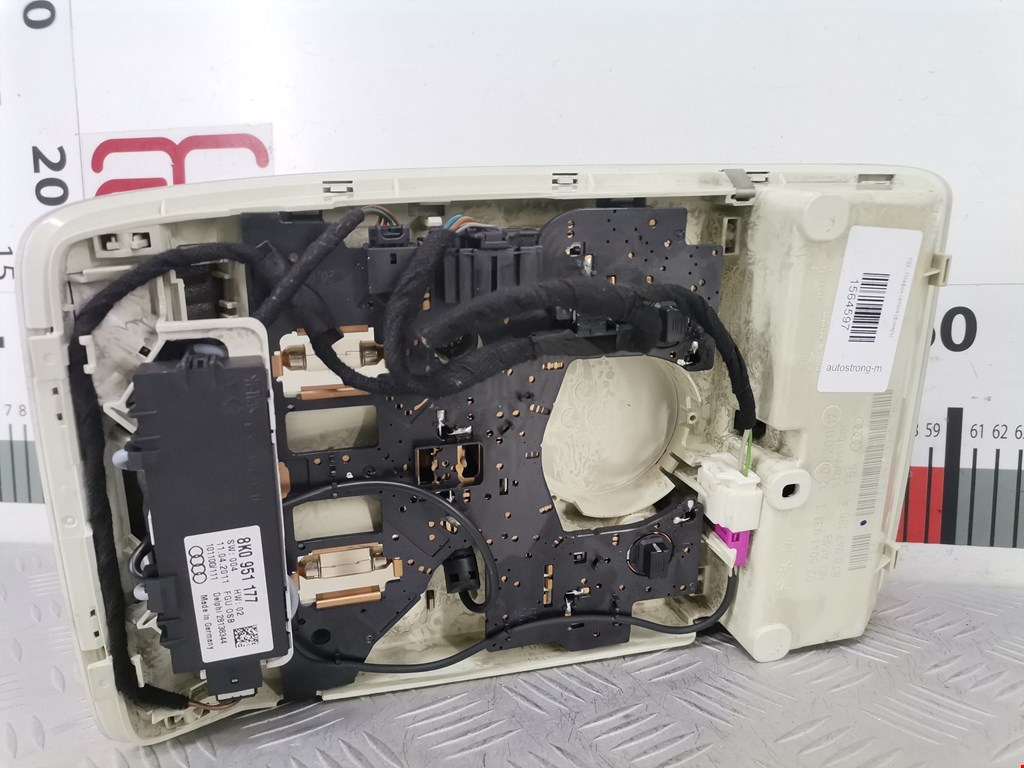 Плафон салонный (салона фонарь) AUDI A4 B8 2007-2015
