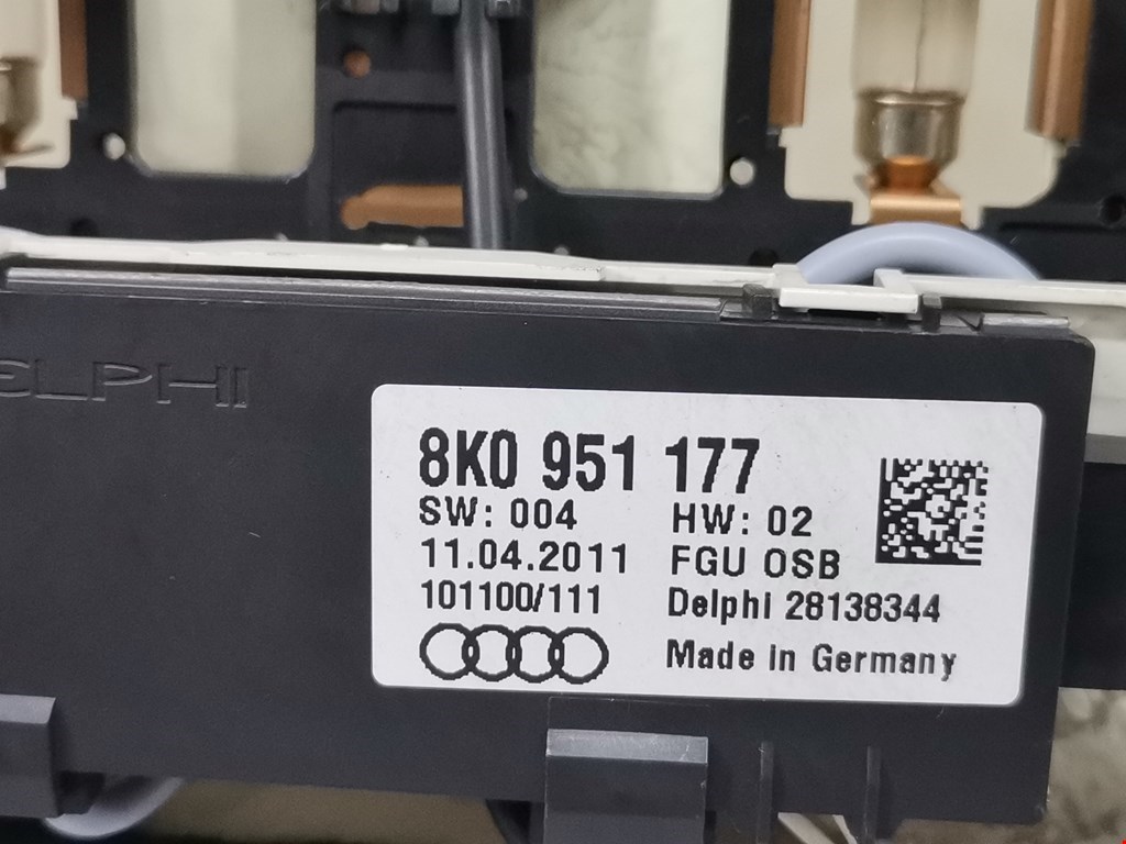 Плафон салонный (салона фонарь) AUDI A4 B8 2007-2015