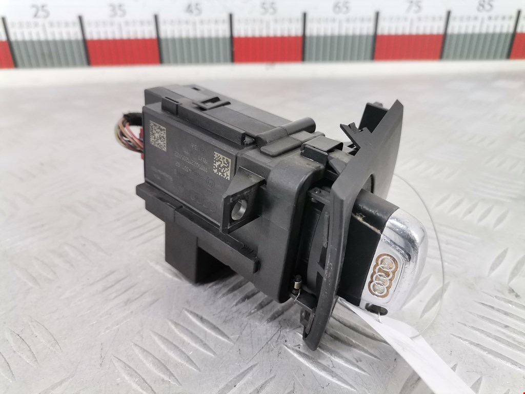 Замок зажигания AUDI A4 B8 2007-2015