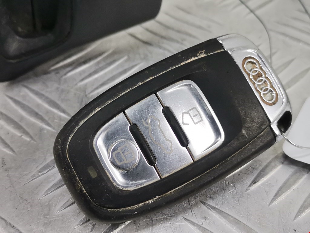 Замок зажигания AUDI A4 B8 2007-2015