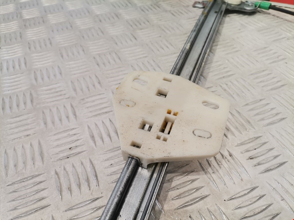 Стеклоподъемник задний правый RENAULT Espace 1997-2003