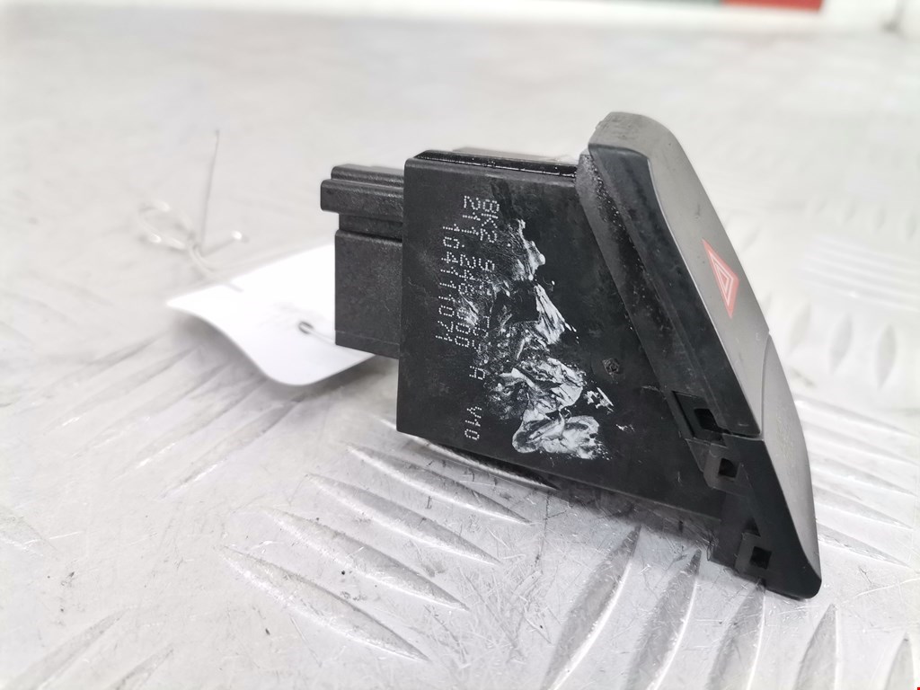 Кнопка аварийной сигнализации (аварийки) AUDI A4 B8 2007-2015