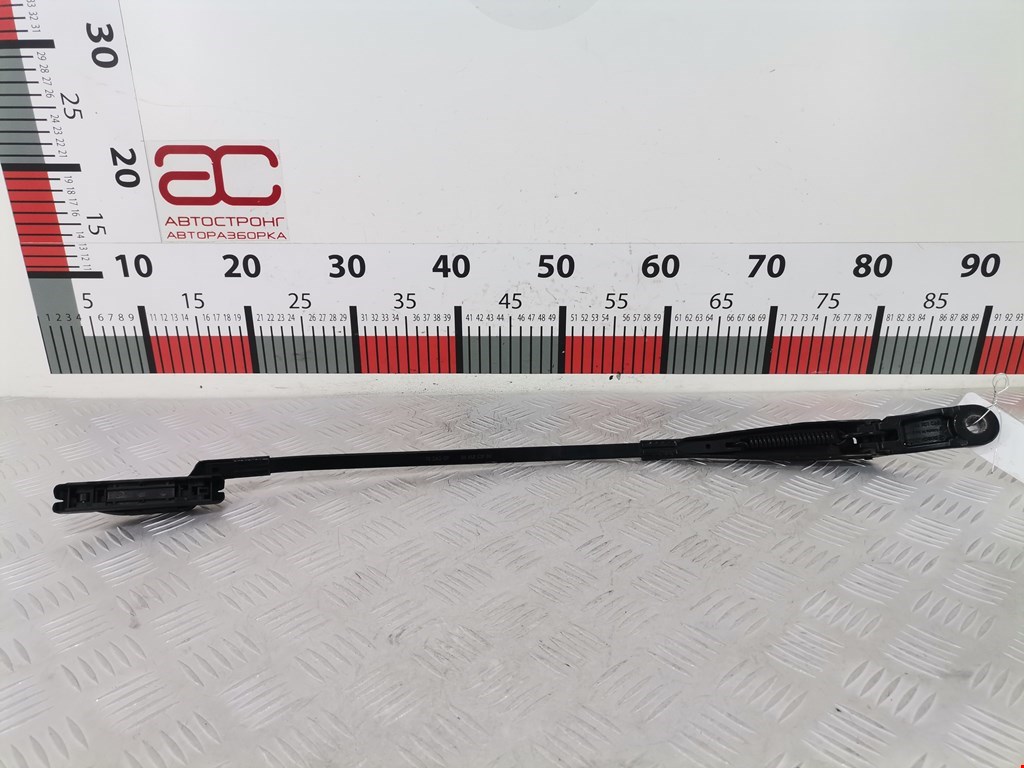 Поводок дворников передний левый/ правый PEUGEOT Partner 2008-2018