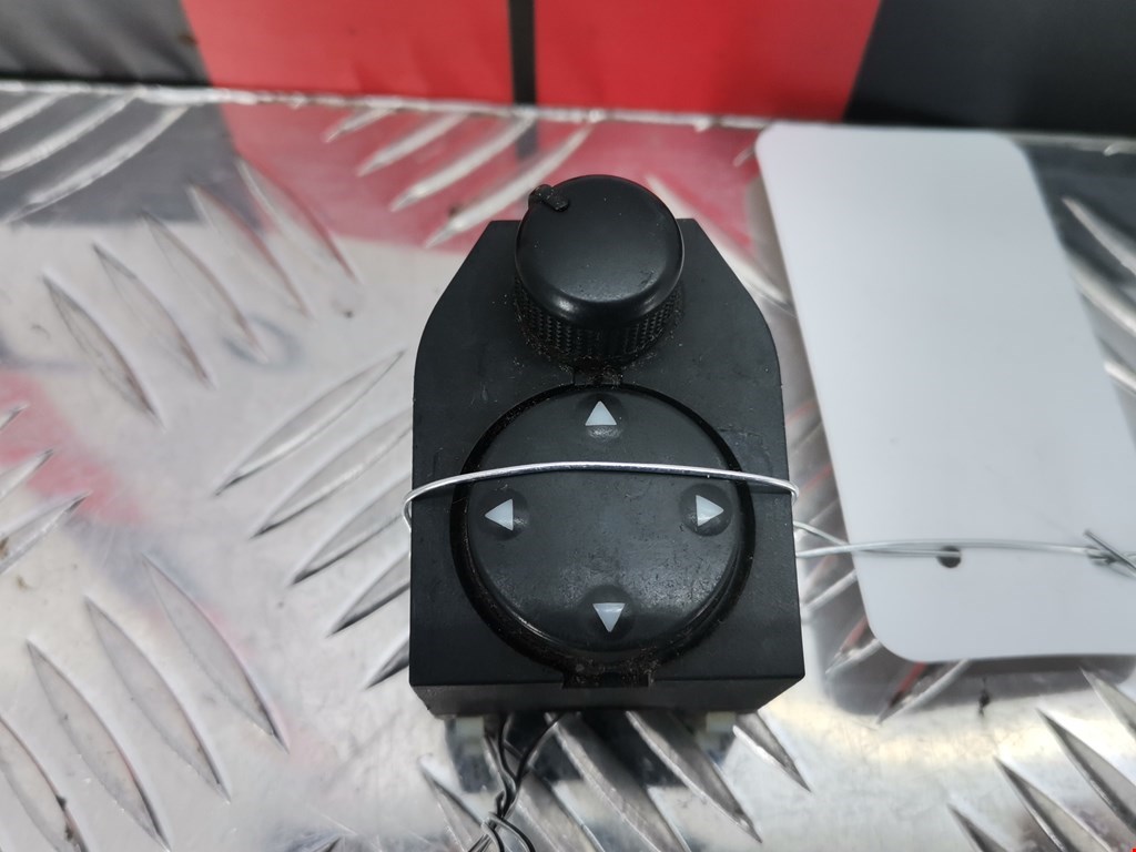 Блок управления зеркалами AUDI A4 B5 1995-2001