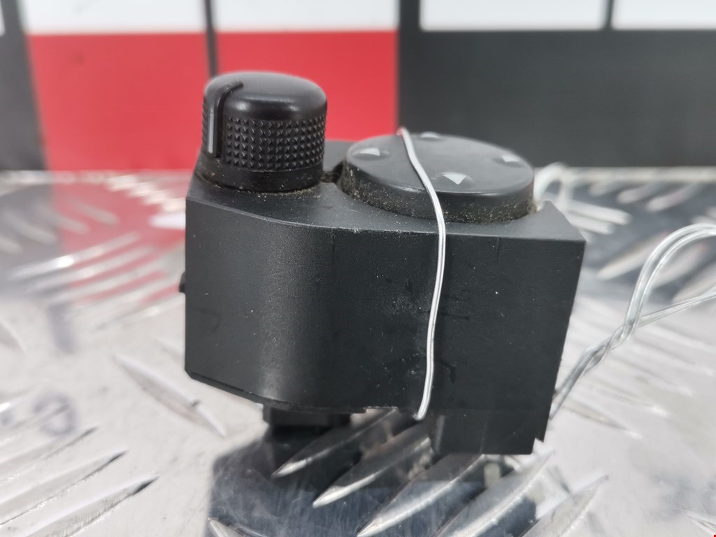 Блок управления зеркалами AUDI A4 B5 1995-2001