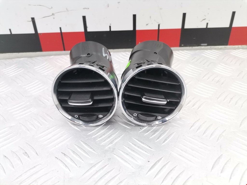 Дефлектор воздушный PEUGEOT Partner 2008-2018