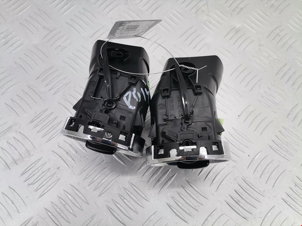 Дефлектор воздушный PEUGEOT Partner 2008-2018