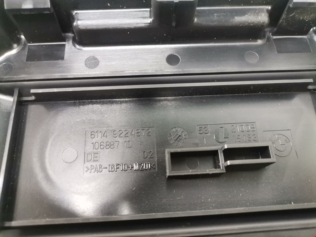 Датчик уровня в бачок омывателя BMW 3er F30/F31/F80 2011-2019