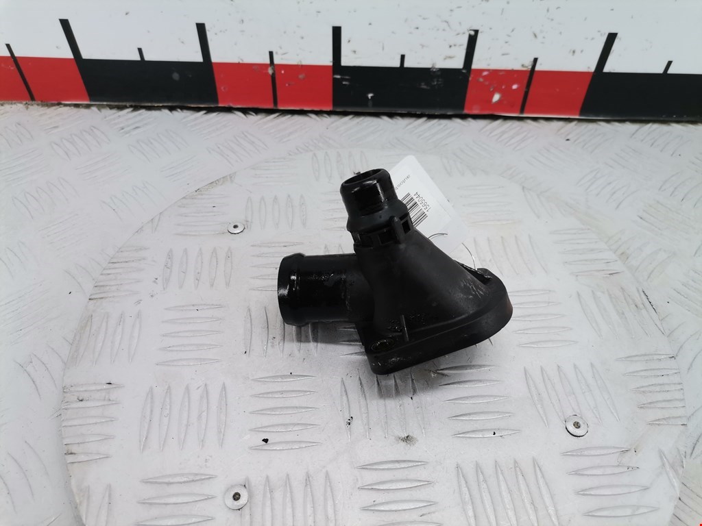 Тройник системы охлаждения AUDI A4 B5 1995-2001