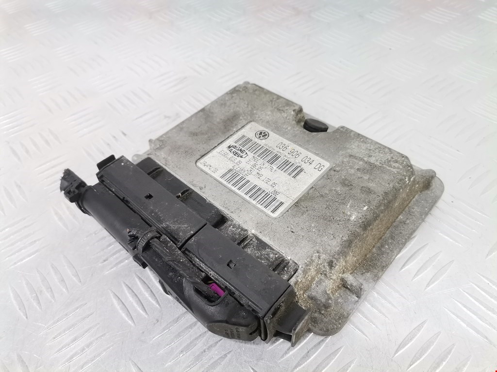 Блок управления двигателя (ЭБУ) SEAT Ibiza 2002-2008