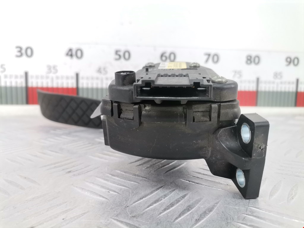 Педаль газа AUDI Q7 I 2006-2015