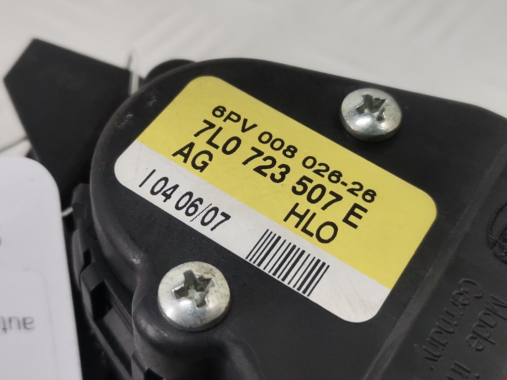 Педаль газа AUDI Q7 I 2006-2015