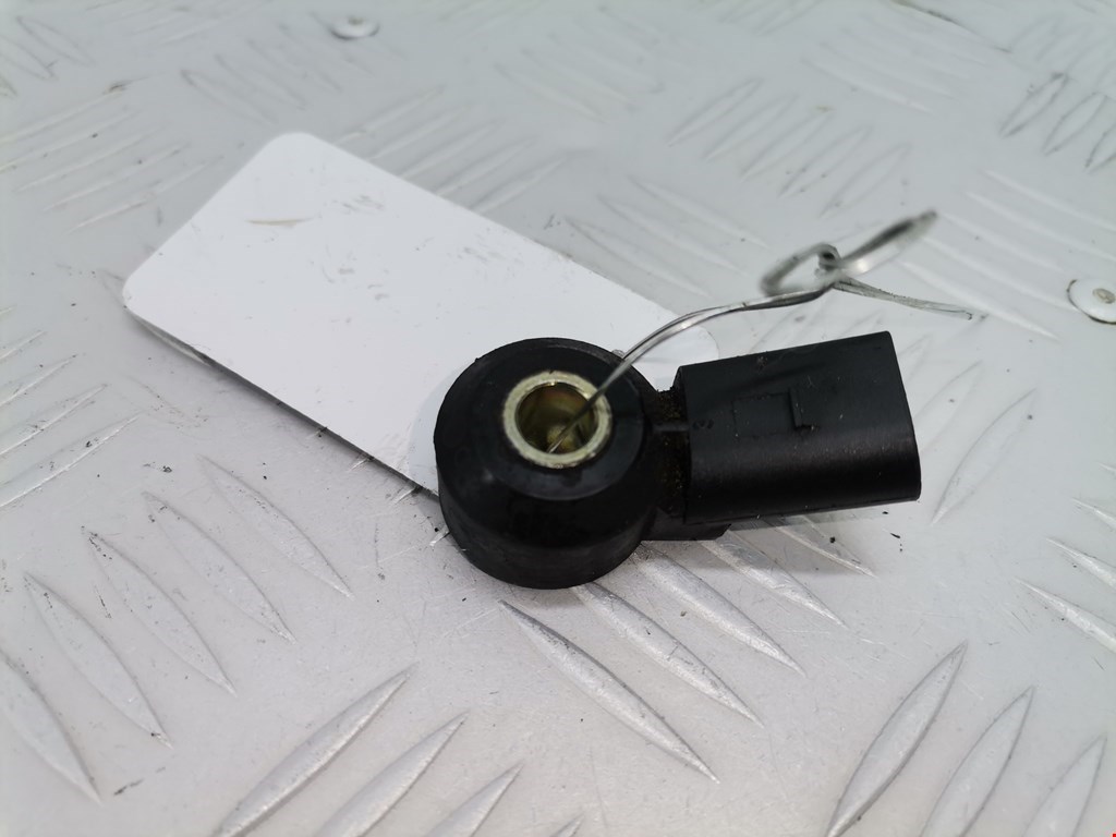 Датчик детонации Volkswagen Bora(Jetta) (1998-2005)