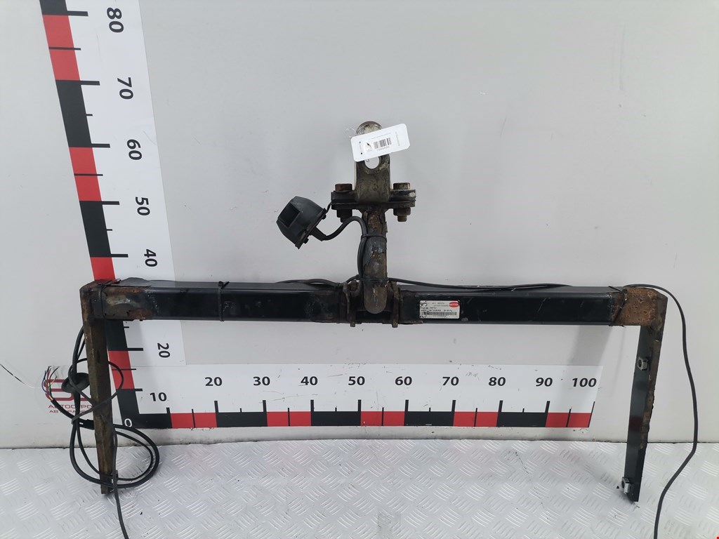 Фаркоп (прицепное устройство) VOLKSWAGEN Passat B7 2011-2015