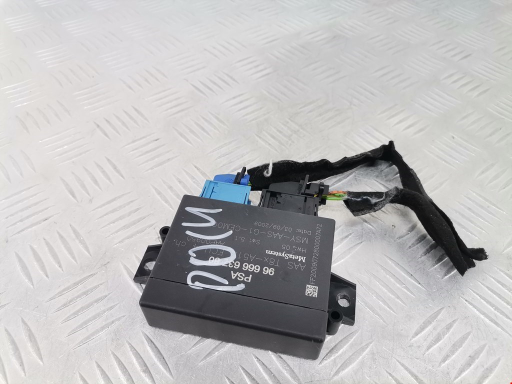 Блок управления парктрониками PEUGEOT 3008 2009-2016