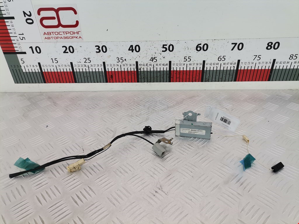 Усилитель антенны TOYOTA Avensis 2009-2015