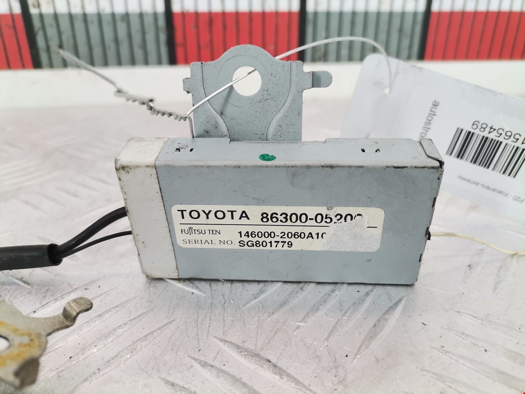 Усилитель антенны TOYOTA Avensis 2009-2015