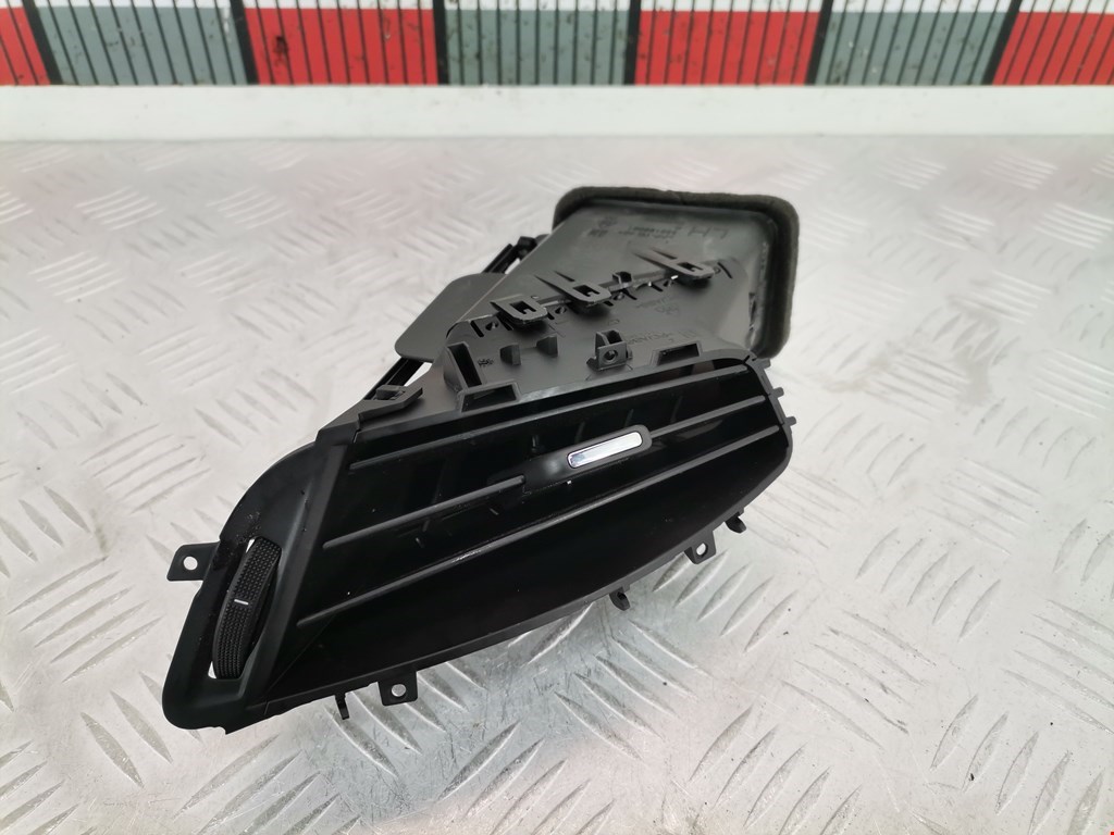 Дефлектор воздушный OPEL Zafira C 2012-2019