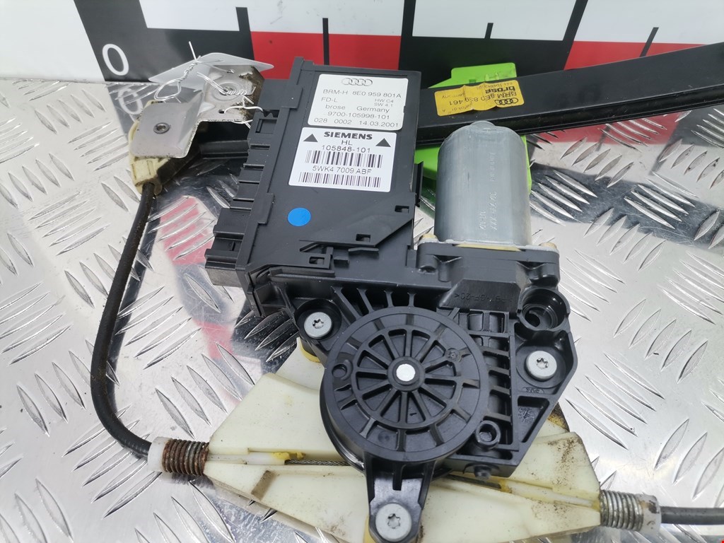 Стеклоподъемник задний левый AUDI A4 B6 2001-2005