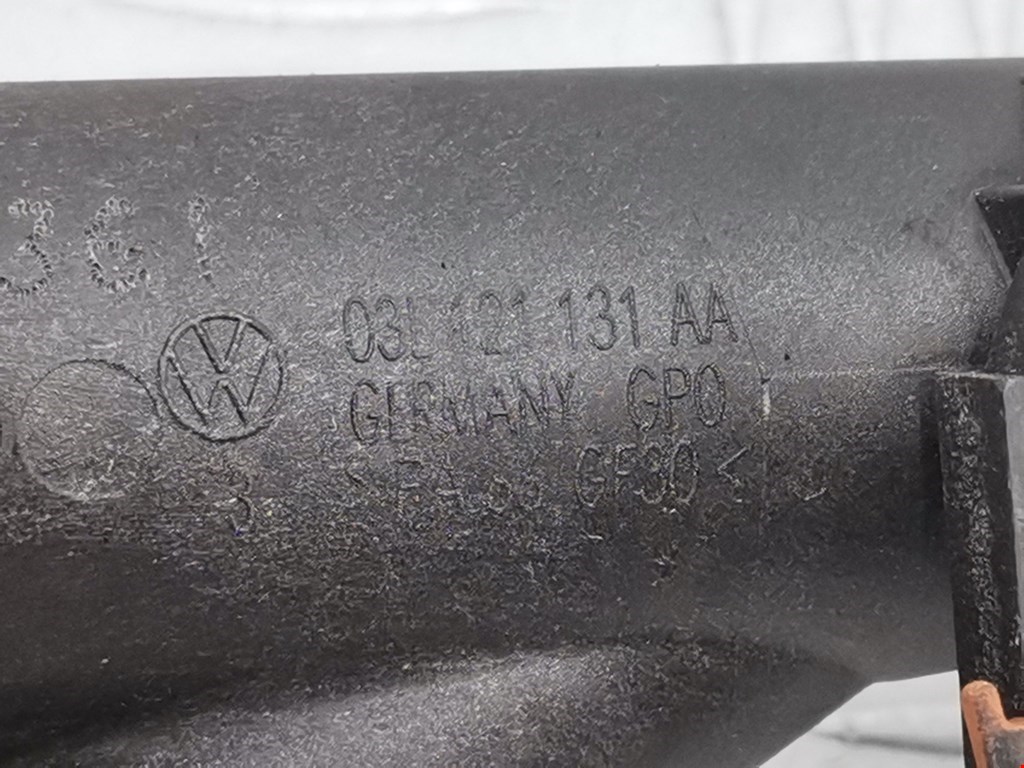 Тройник системы охлаждения VOLKSWAGEN Passat B7 2011-2015