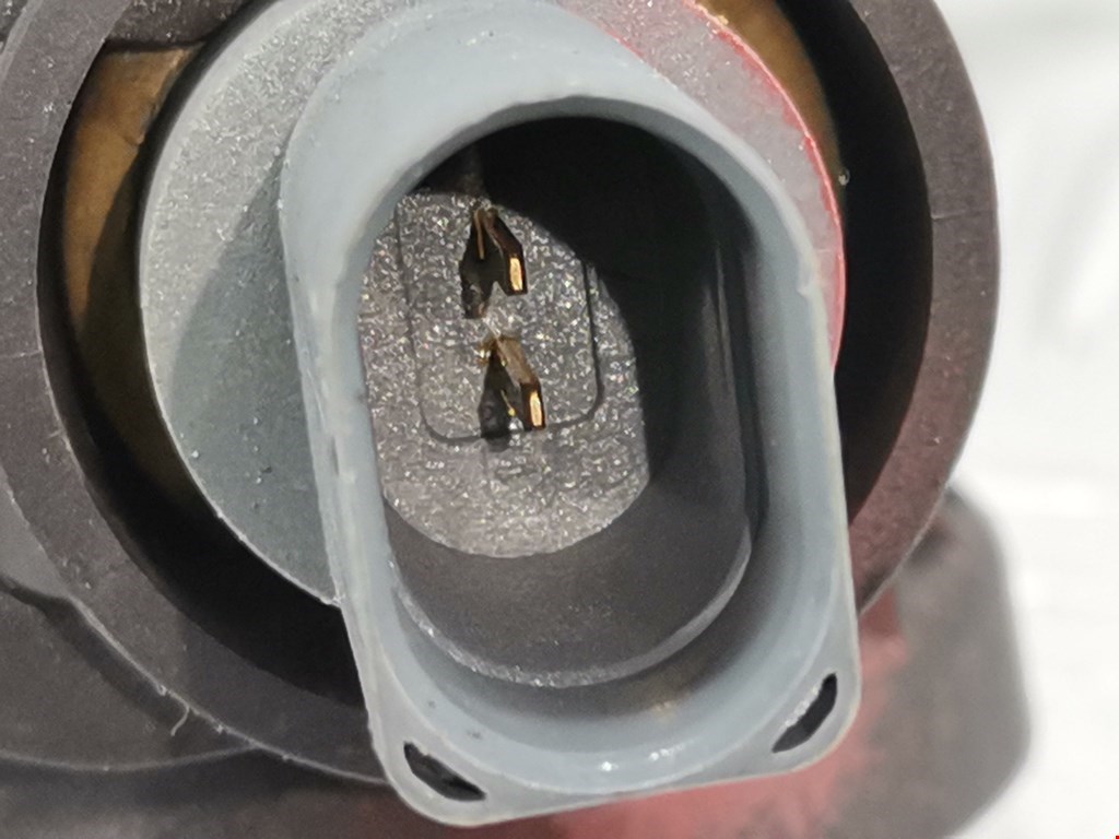 Тройник системы охлаждения VOLKSWAGEN Passat B7 2011-2015