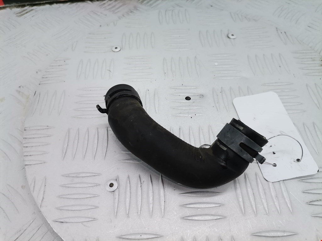 Патрубок VOLKSWAGEN Passat B7 2011-2015