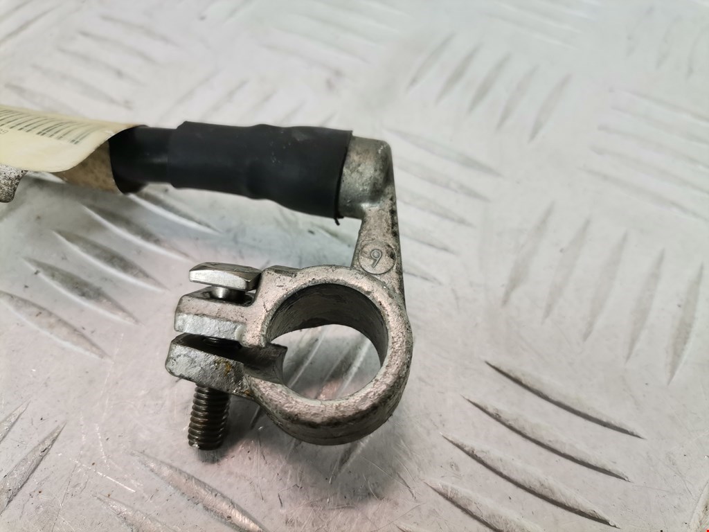 Клемма аккумулятора (минус) - VOLKSWAGEN Touran 2003-2010