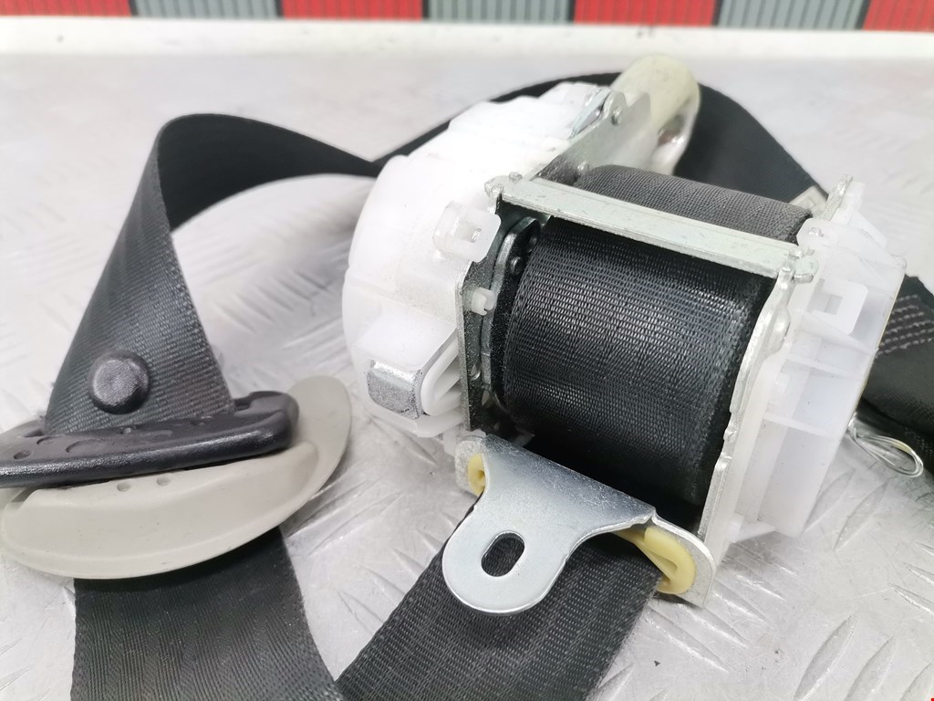 Ремень безопасности передний левый TOYOTA Avensis 2009-2015