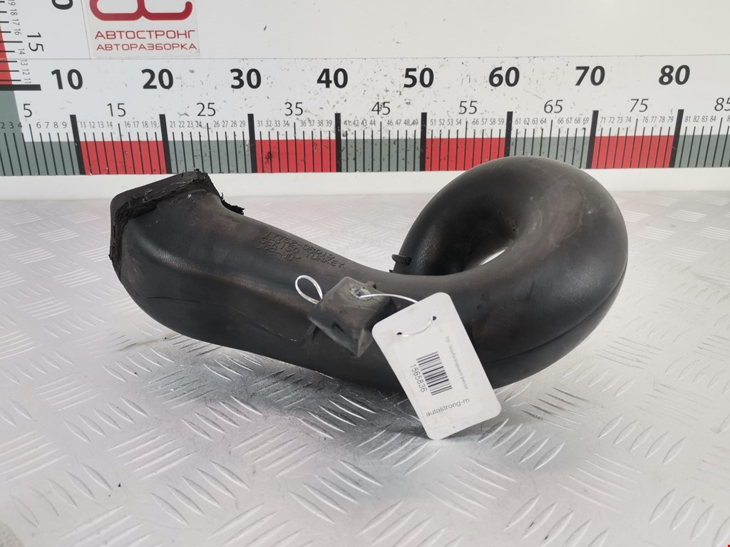 Патрубок воздушного фильтра TOYOTA Avensis 2009-2015