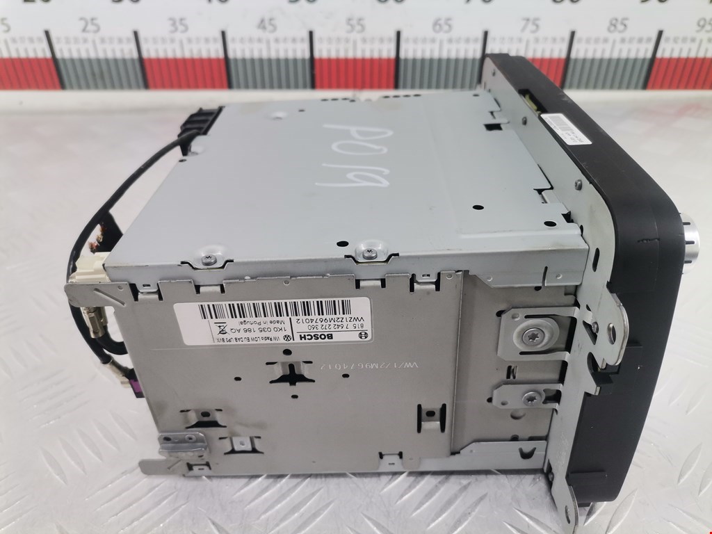 Магнитола VOLKSWAGEN Touran 2003-2010