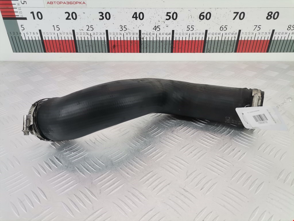 Патрубок интеркулера AUDI A4 B8 2007-2015