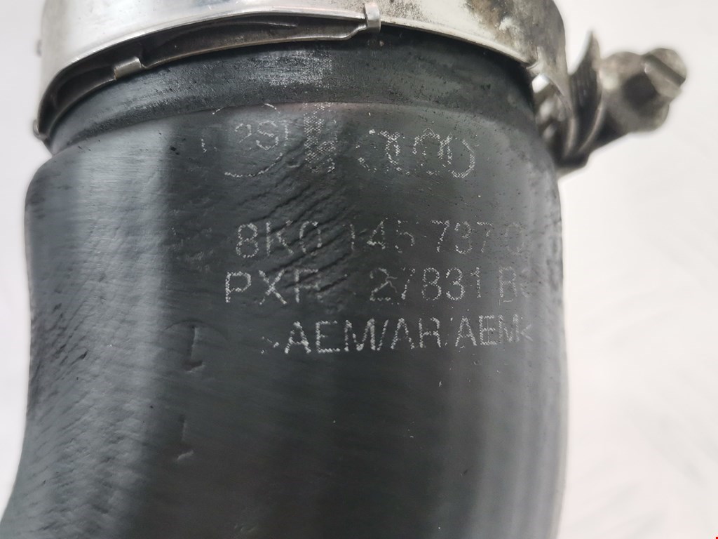 Патрубок интеркулера AUDI A4 B8 2007-2015