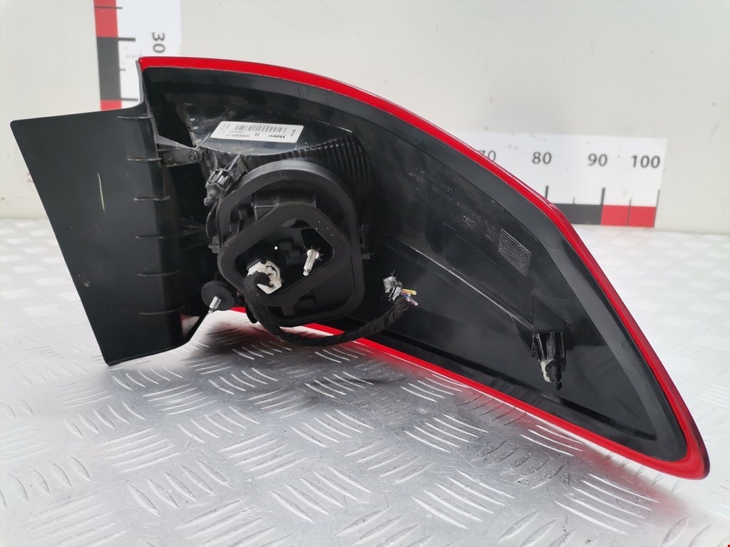 Фонарь задний правый FORD C-MAX 2010-2019