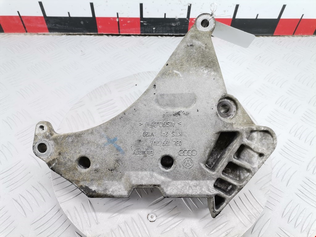 Кронштейн (крепление лапа) двигателя Volkswagen Eos (2006-2015)