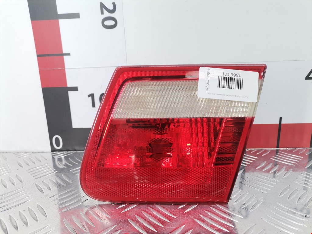 Фонарь задний внутренний правый BMW 3er E46 1998-2006