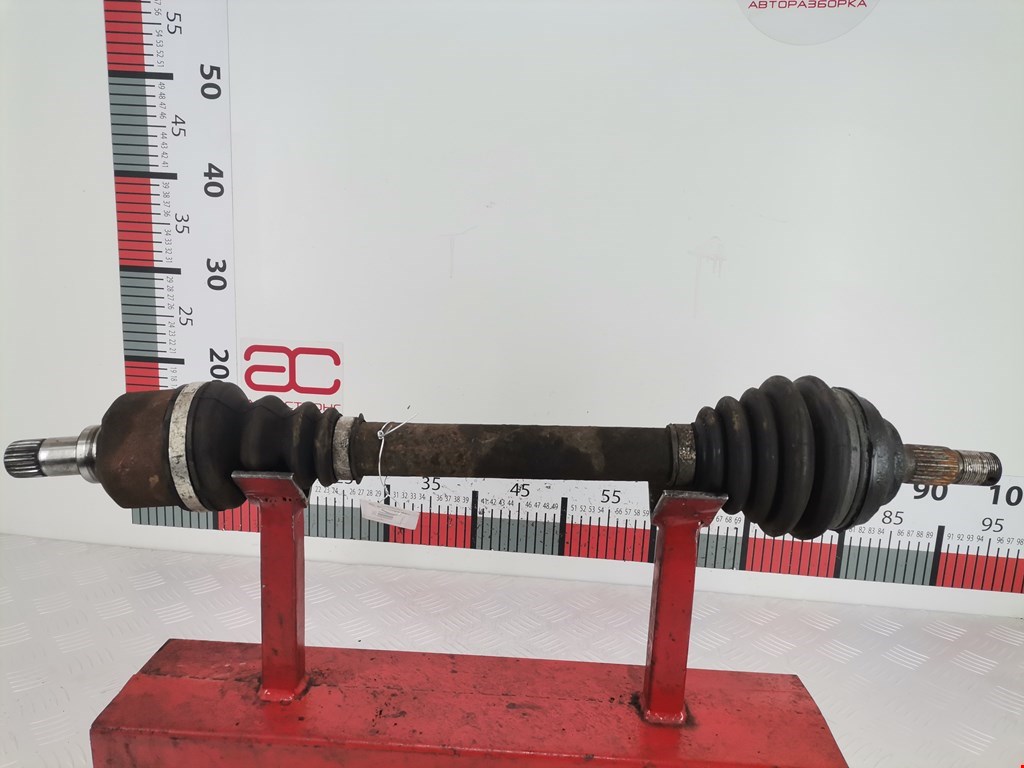 Полуось (привод, приводной вал) передняя левая PEUGEOT Partner 2008-2018