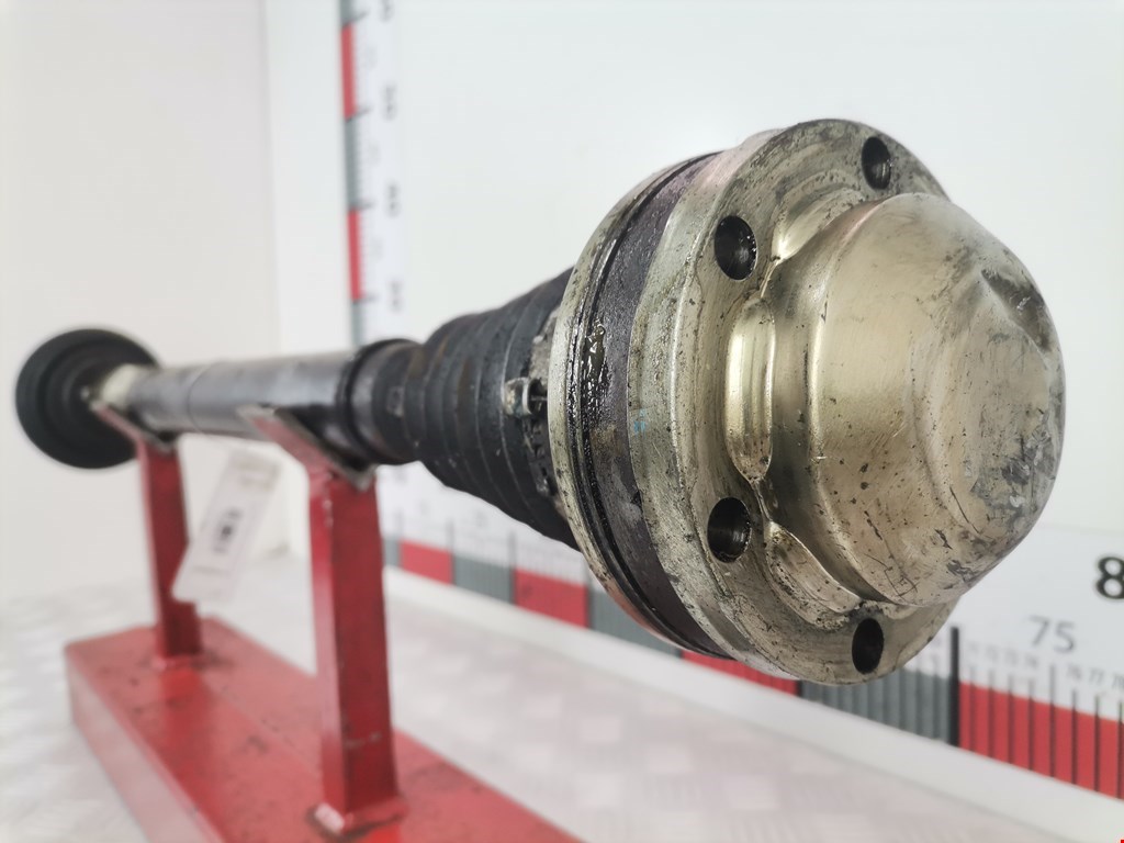 Полуось (привод, приводной вал) передняя правая VOLKSWAGEN Jetta VI 2011-2017